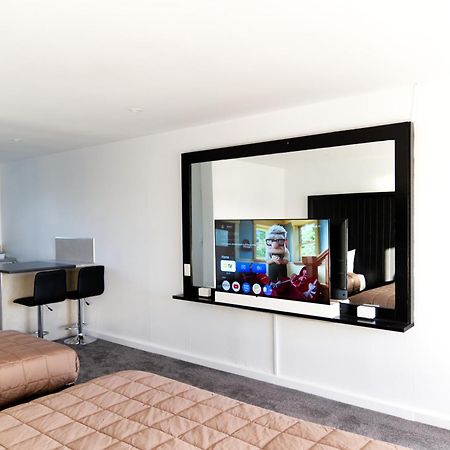 Aotea Lodge Порируа Екстериор снимка