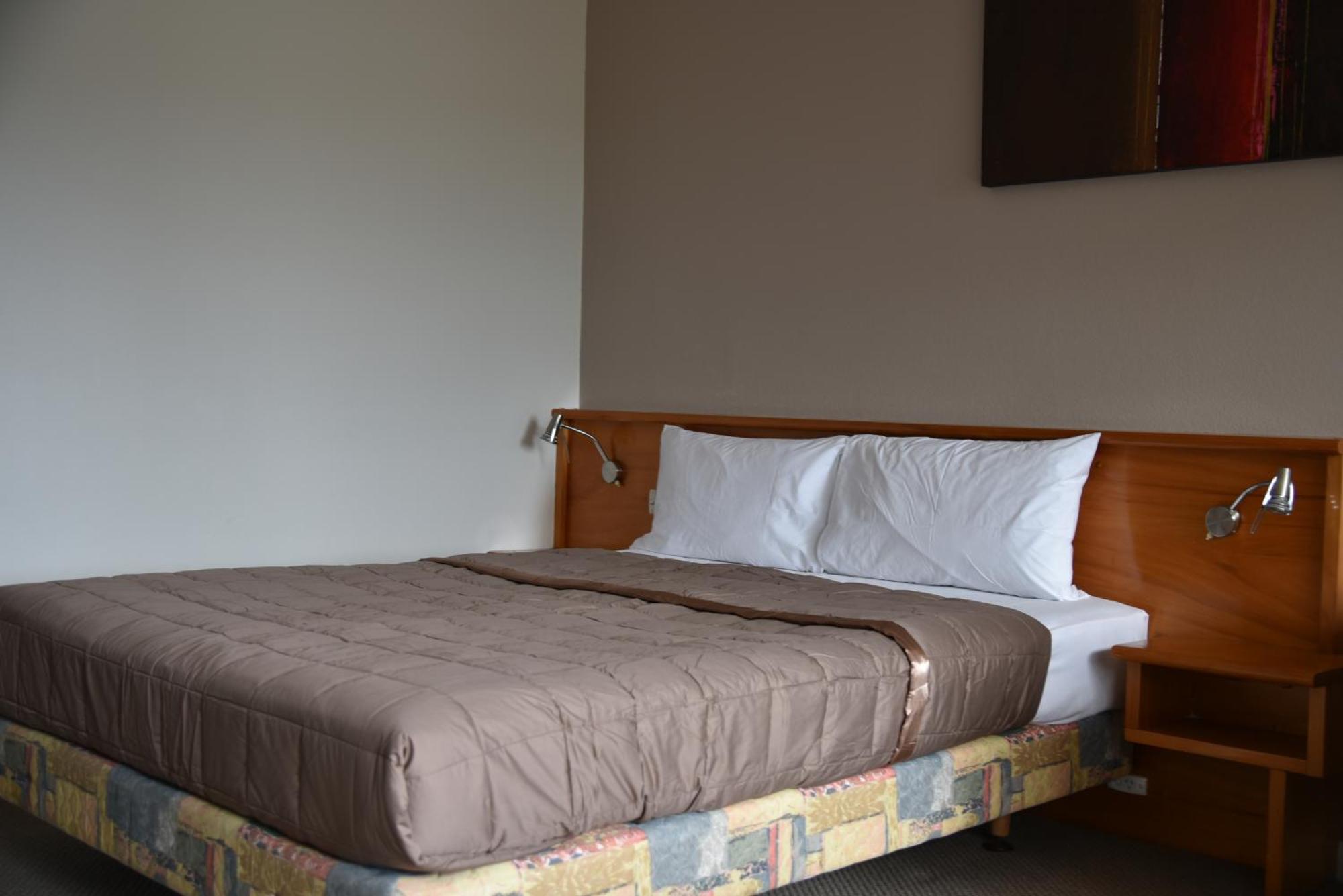 Aotea Lodge Порируа Екстериор снимка