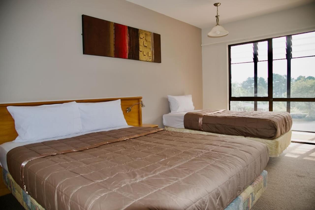 Aotea Lodge Порируа Екстериор снимка