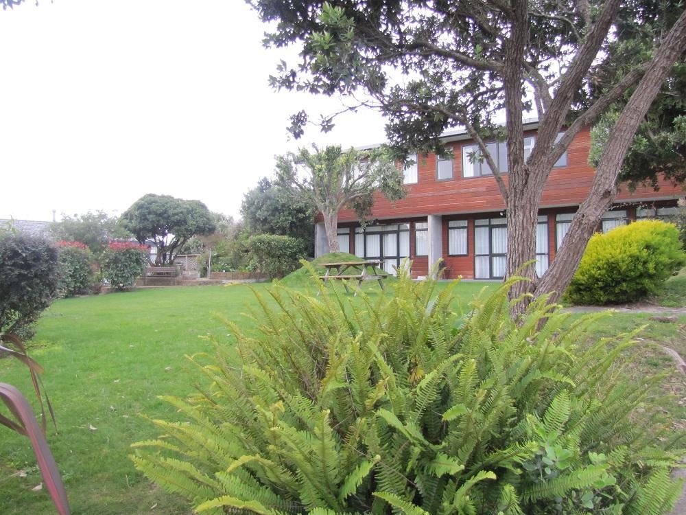 Aotea Lodge Порируа Екстериор снимка